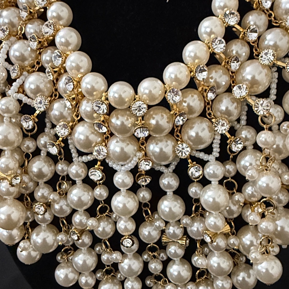 Tracy Lynn Gold and Ivory Pearl Statement Necklace - Women Jewelry - Picture 5 of 5